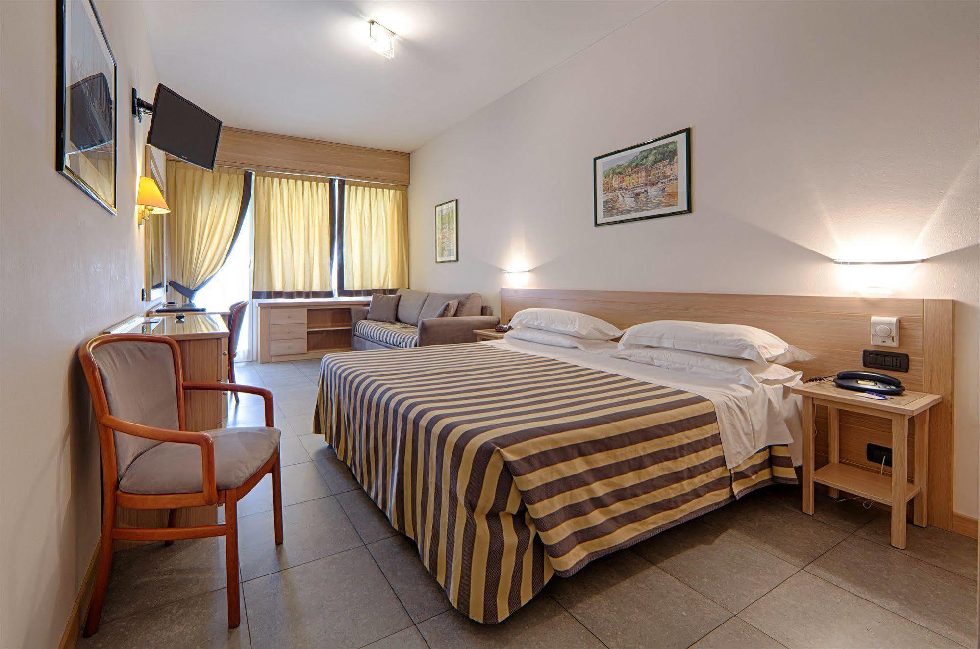 HOTEL LAURIN САНТА-МАРГЕРИТА-ЛИГУРЕ 4* (Италия) - от 31201 RUB | NOCHI